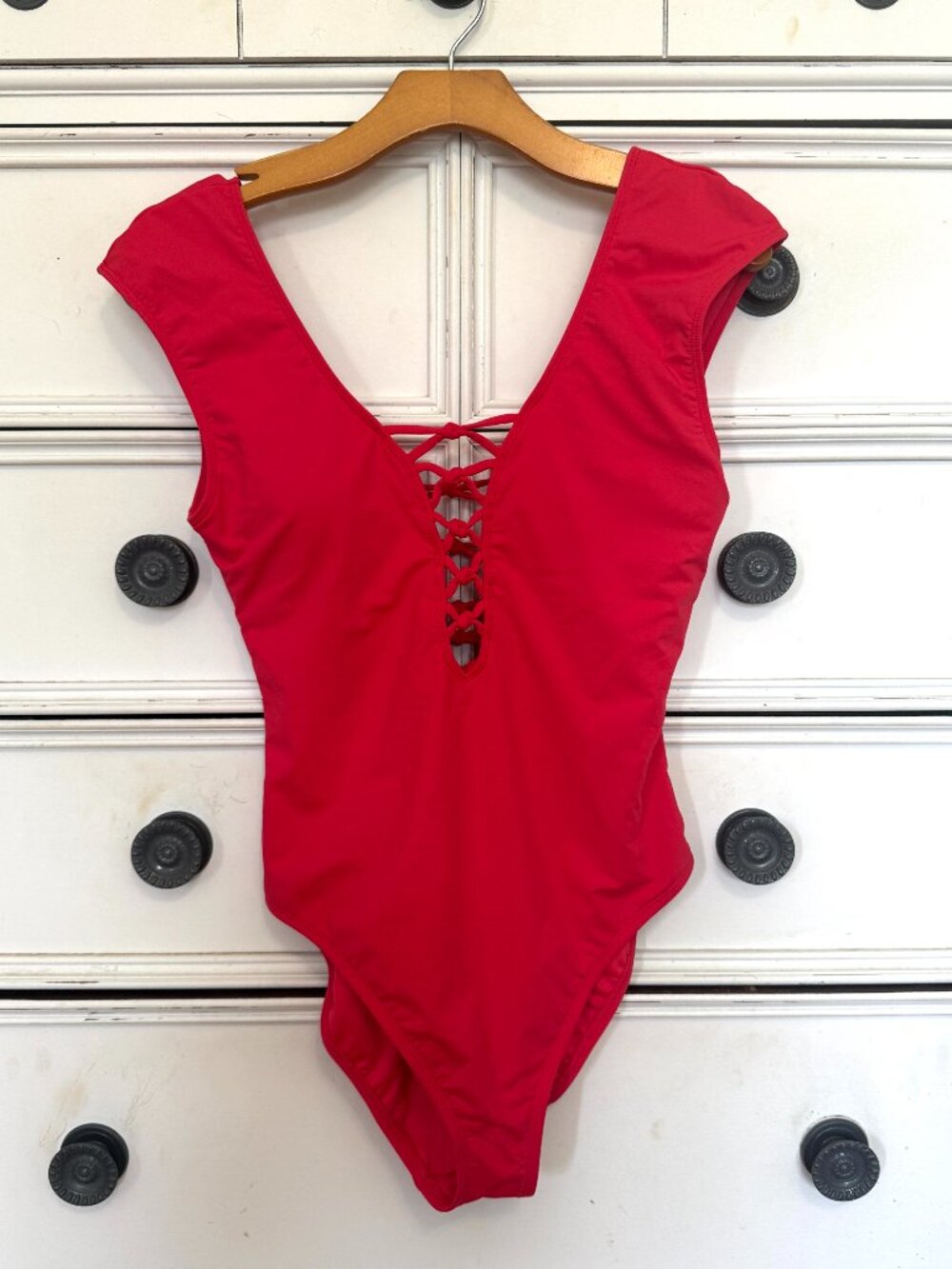 Bleu by Rod Beatty Hole in One lattice cap sleeve one piece swimsuit size 10